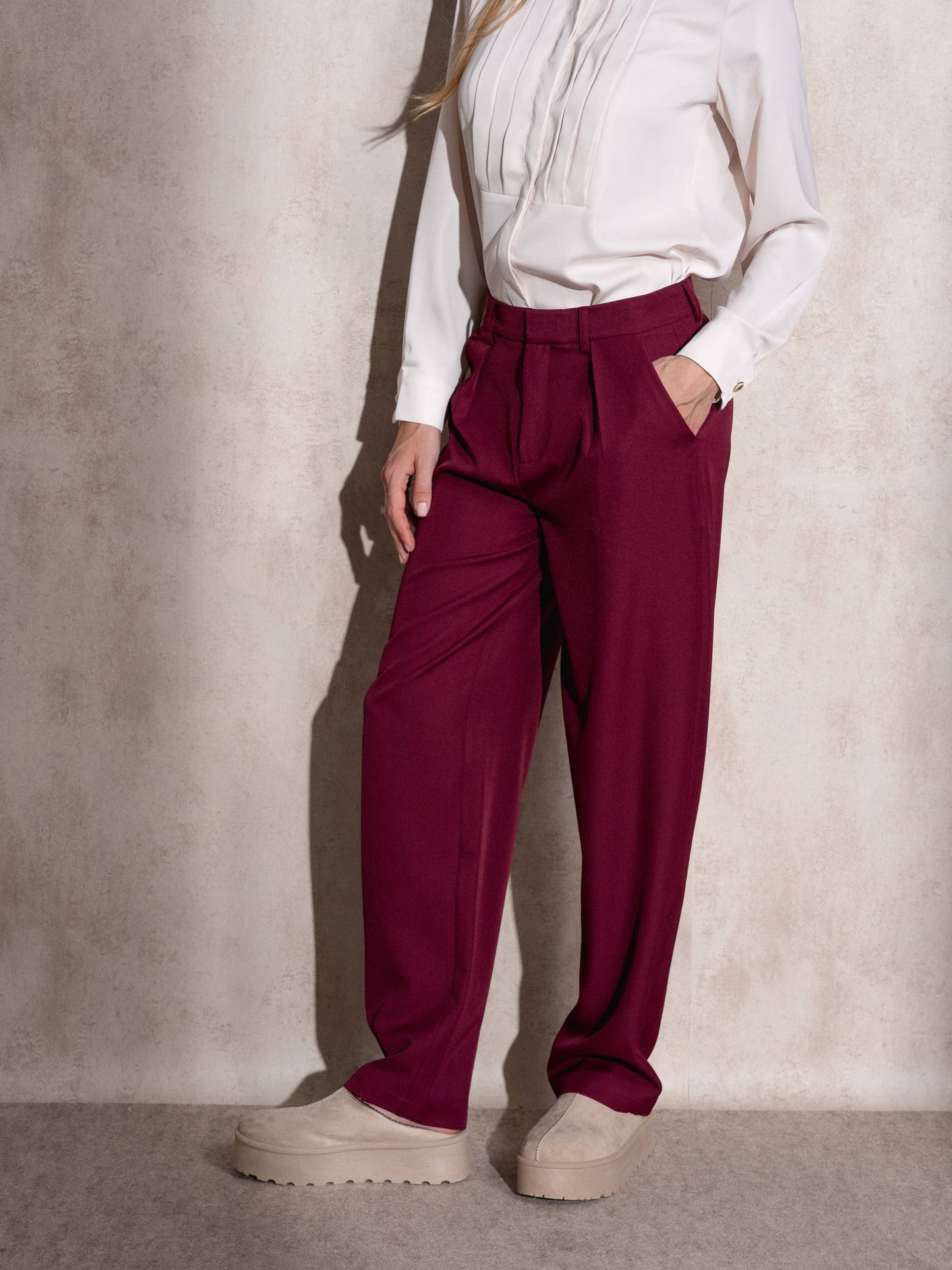 Pantaloni a pieghe a vita alta da donna