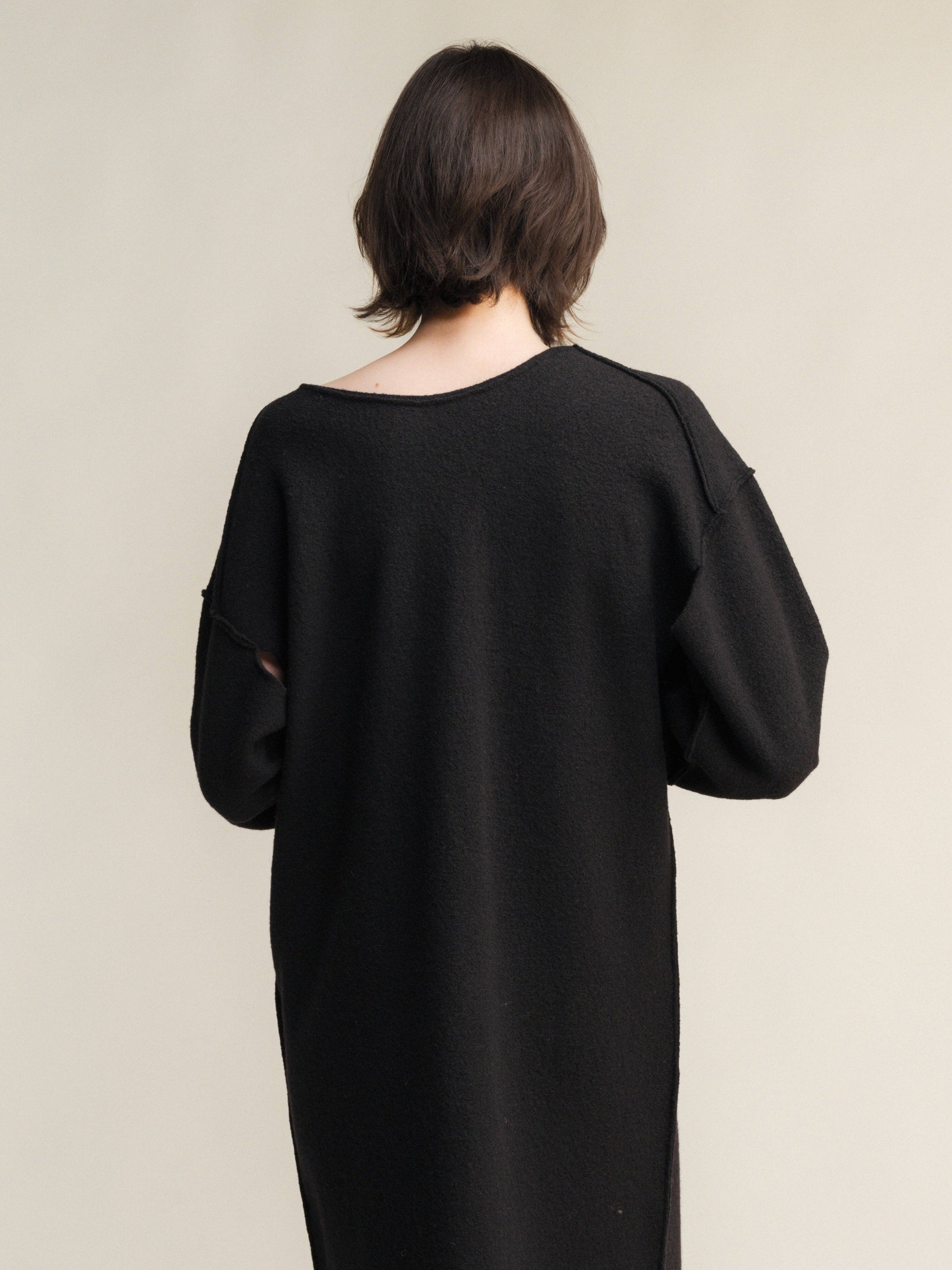 Abito reversibile in lana Merino con scollo a V