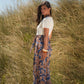 Abito midi con scollo a V e gonna floreale con cintura
