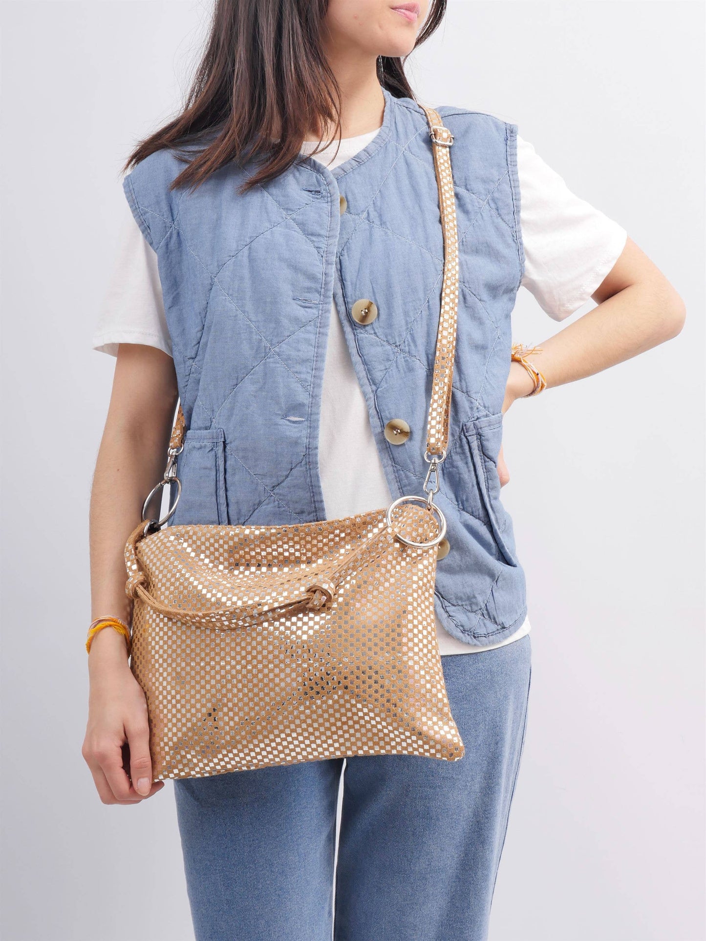 Borsa in camoscio con floccatura argentata