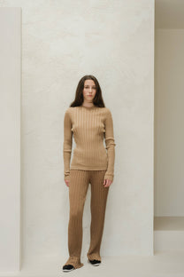 Maglione girocollo a costine in lana merino extra fine