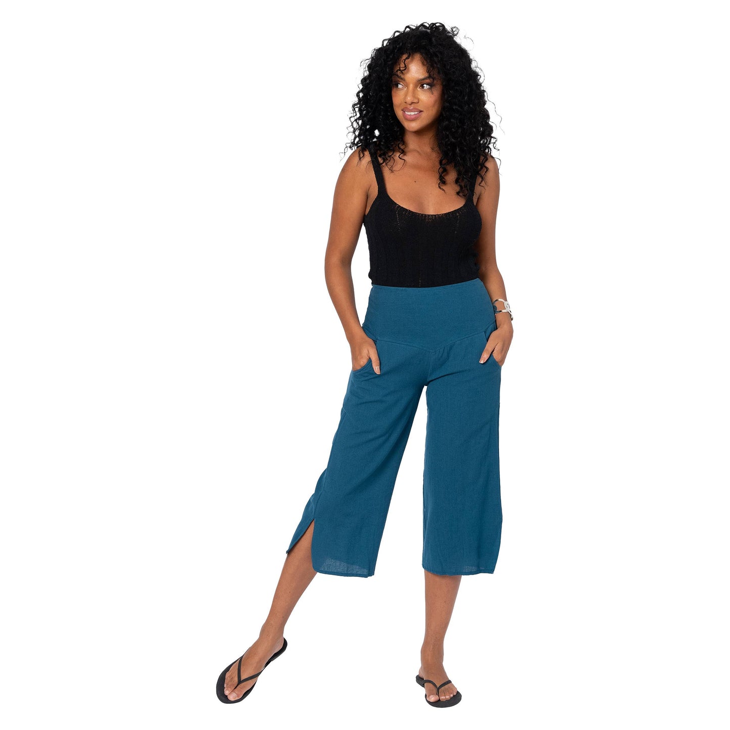 Pantaloni capri estivi in cotone e lino color petrolio