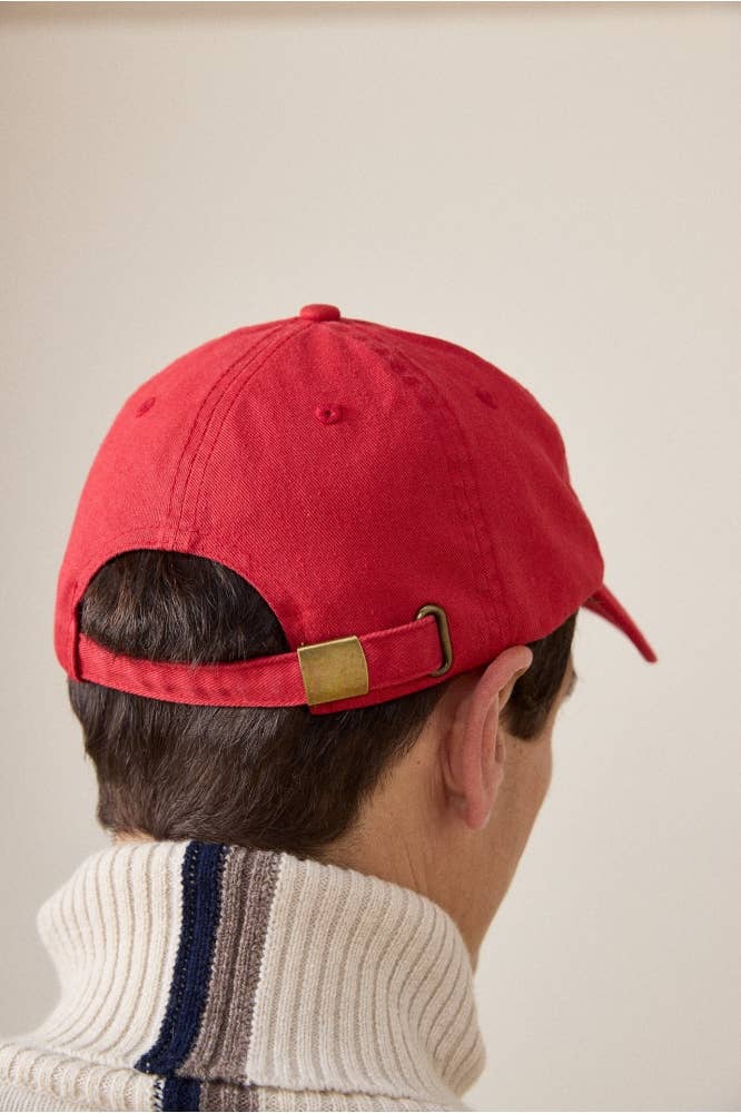 Cappellino Vic in cotone con ricamo tono su tono