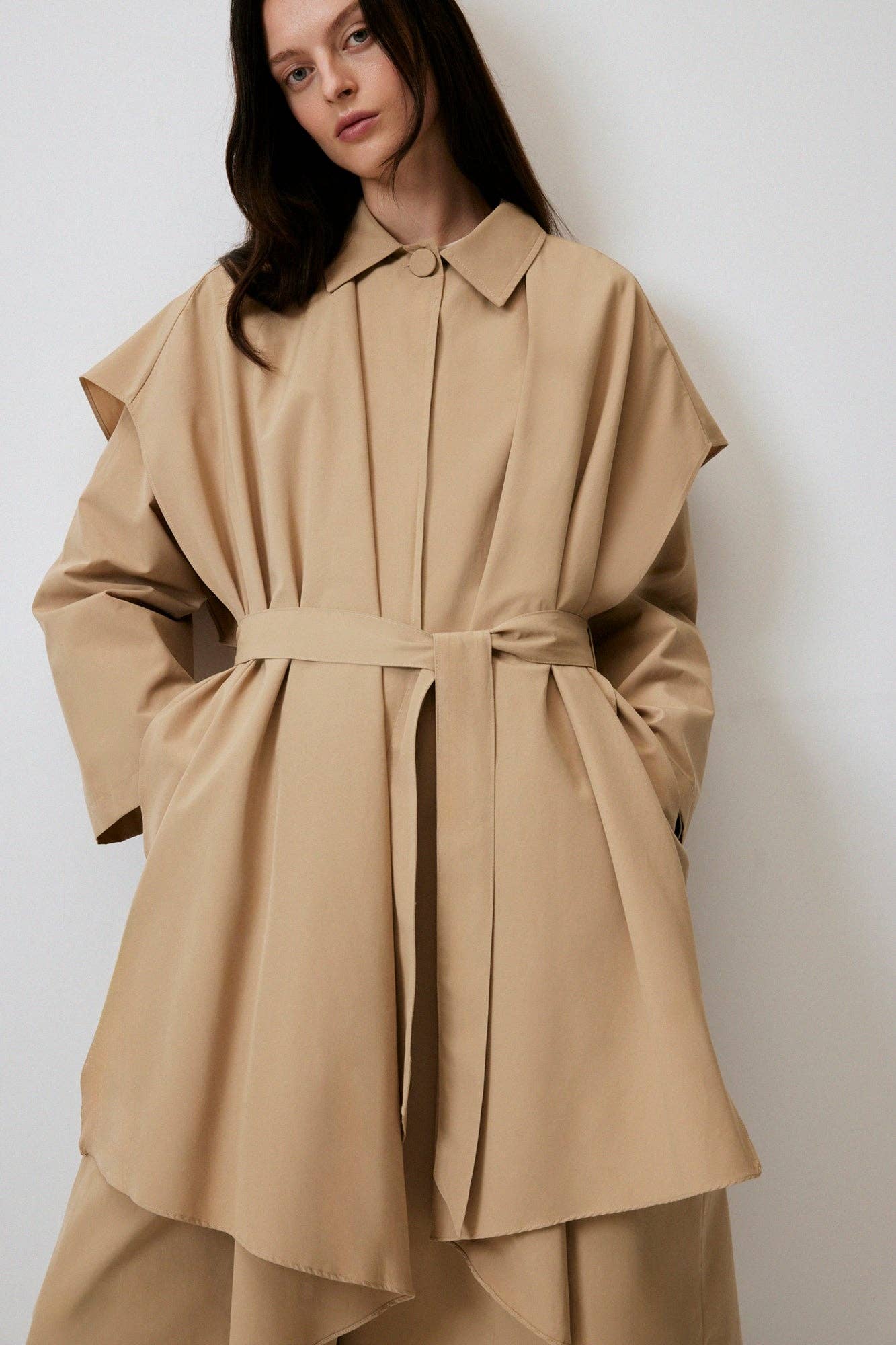 Trench lungo oversize in misto cotone beige