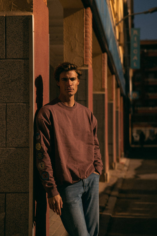 Felpa girocollo oversize con patch
