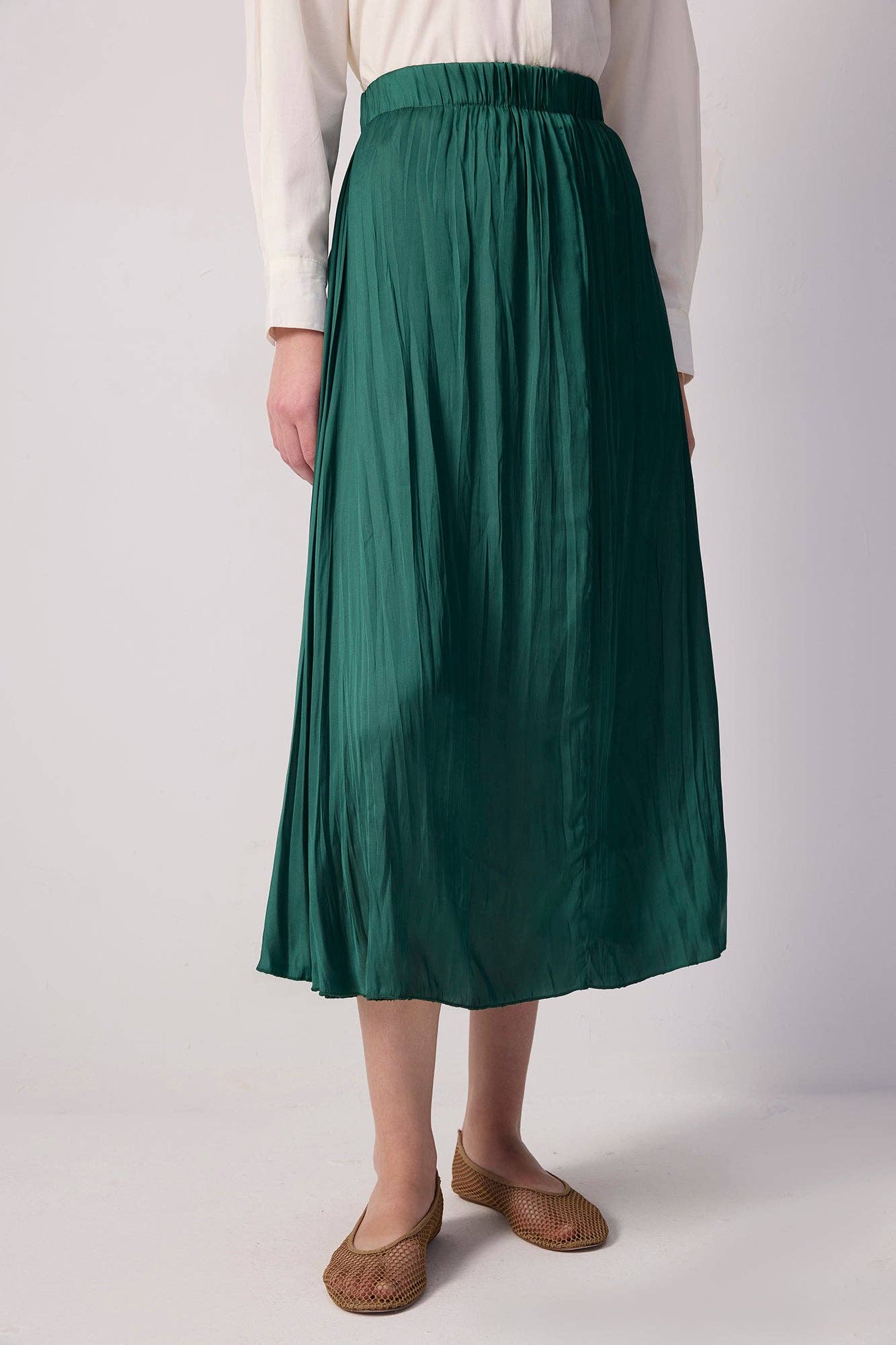 Gonna midi in raso schiacciato verde