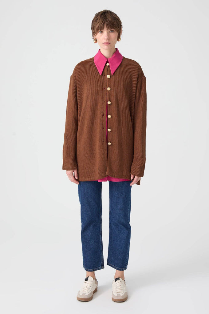 Cardigan lungo a costine con bottoni