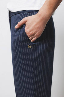 Pantaloni gessati a gamba dritta