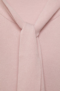 Maglione in maglia rasata con fiocco e scollo a V