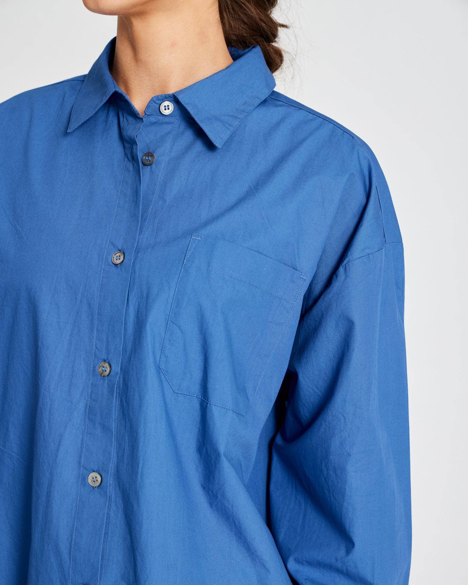 Camicia in popeline di cotone biologico GOTS Astrid azzurro chiaro