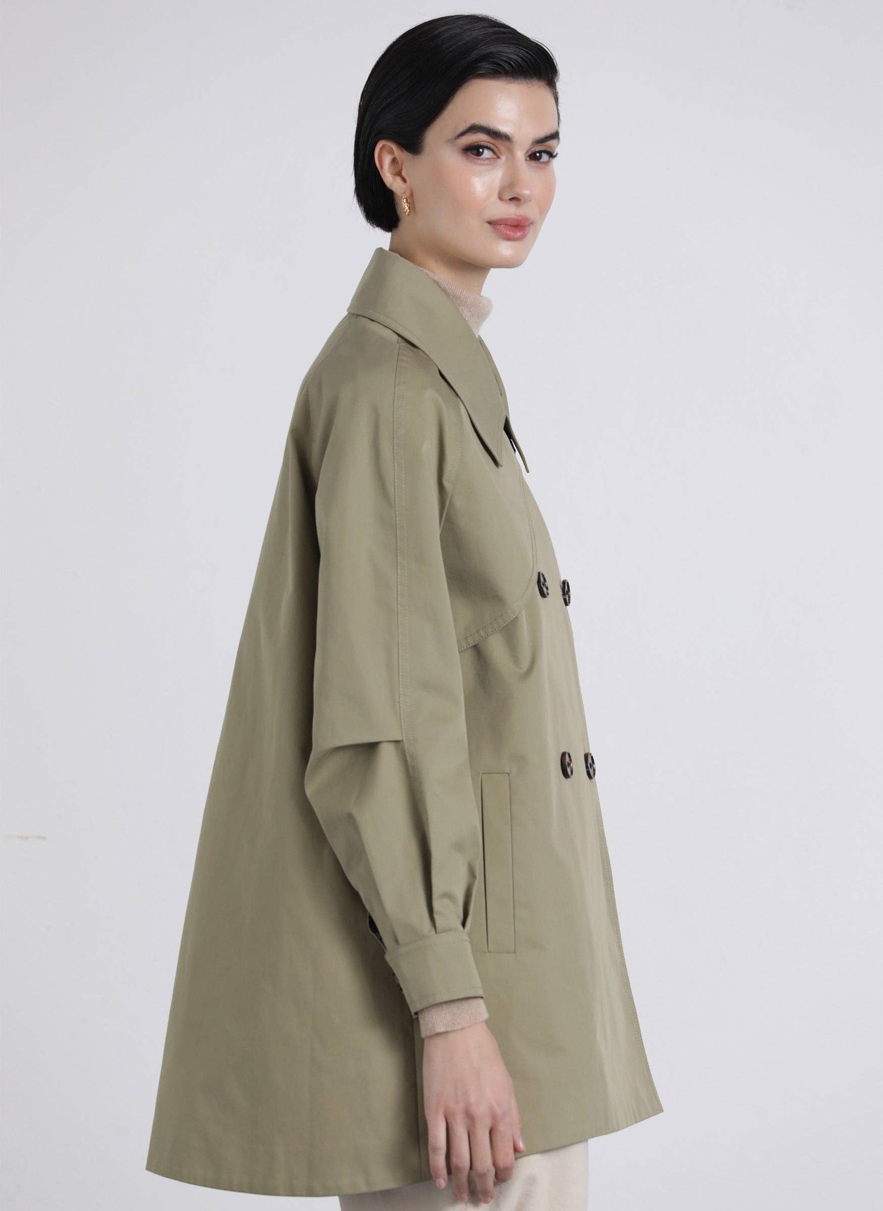 Trench corto in gabardine doppiopetto