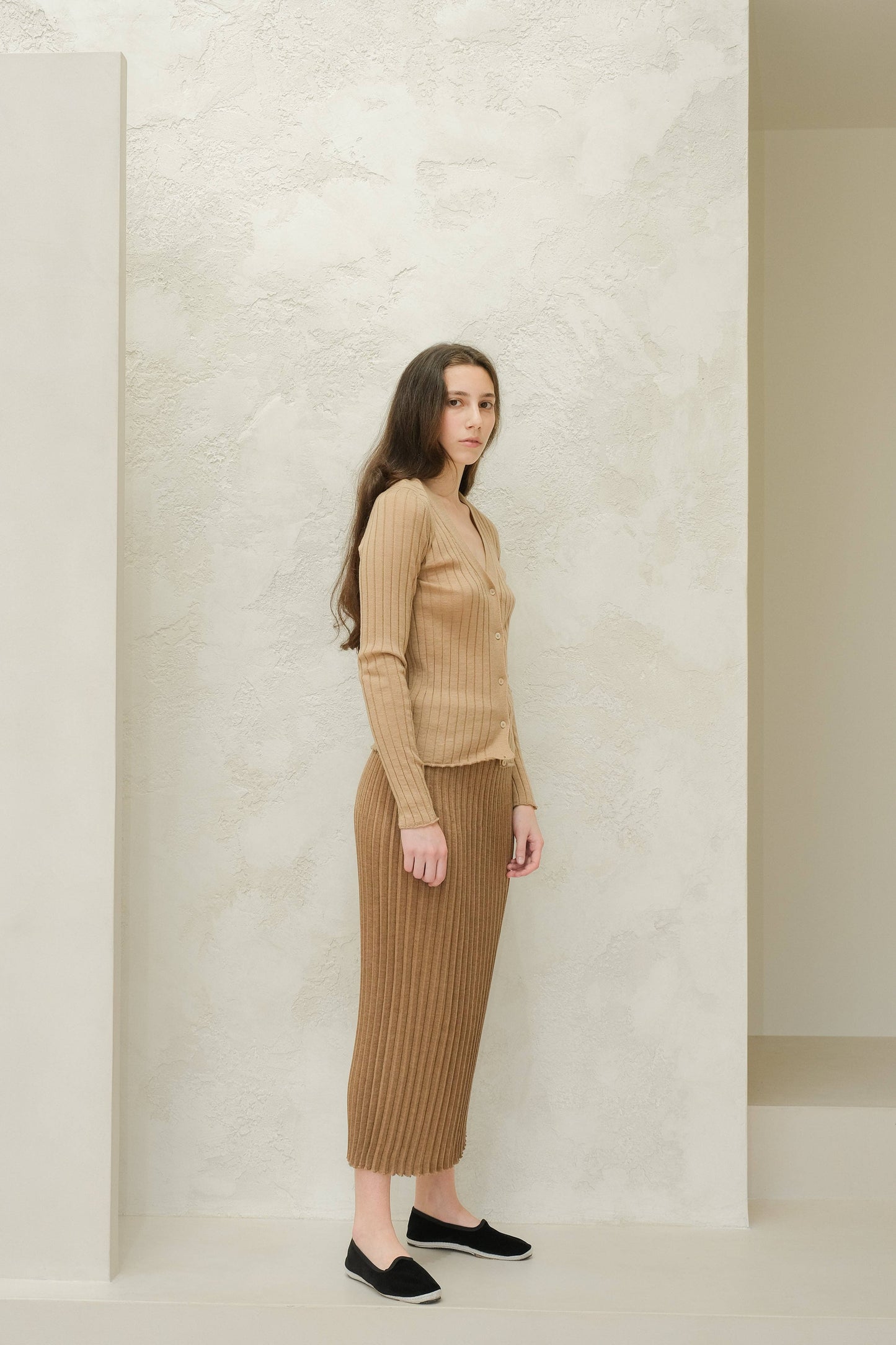 Cardigan scollo a V in lana merino extrafine