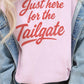 T-shirt oversize grafica “Just Here for the Tailgate”