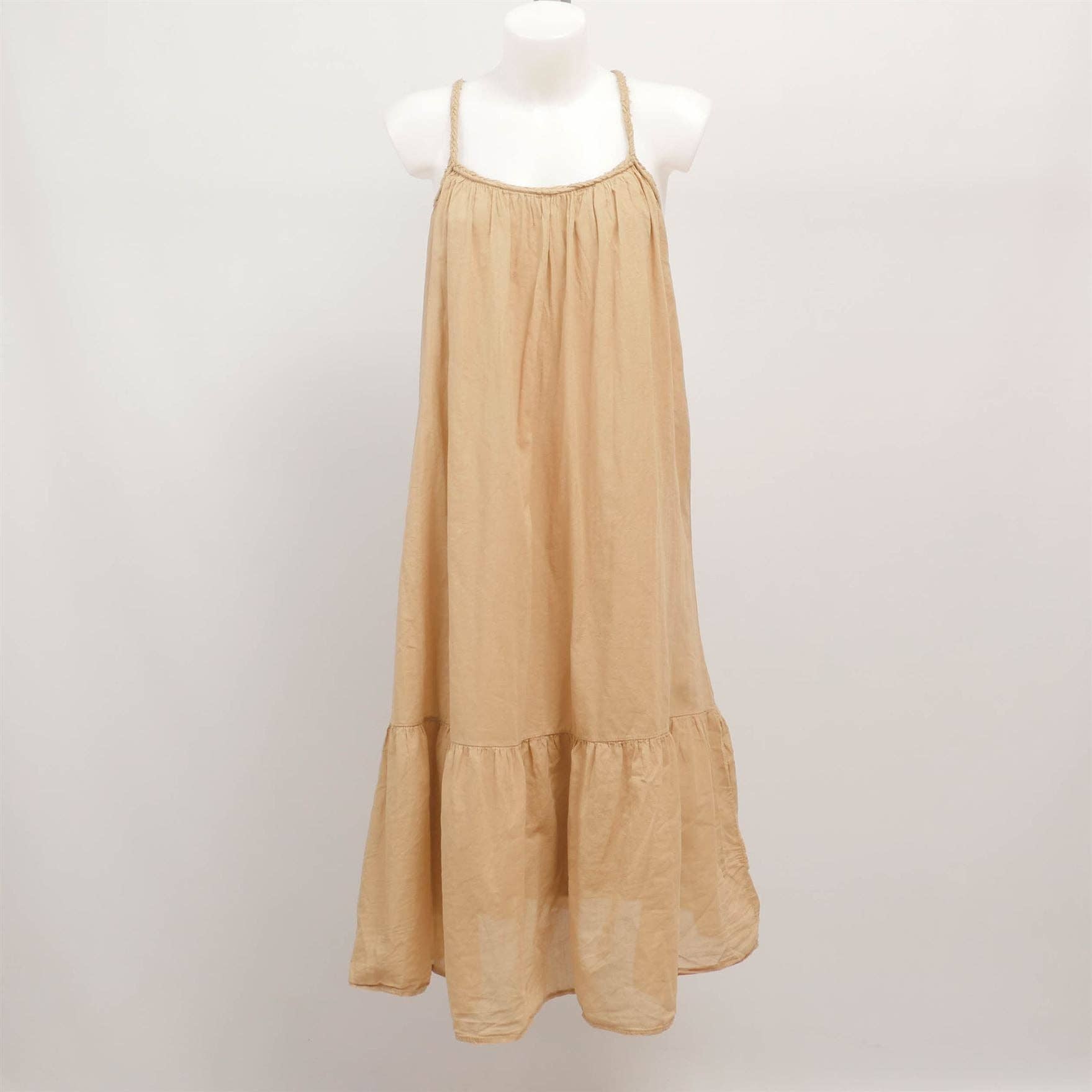 Abito lungo bohemien con spalline intrecciate e balza