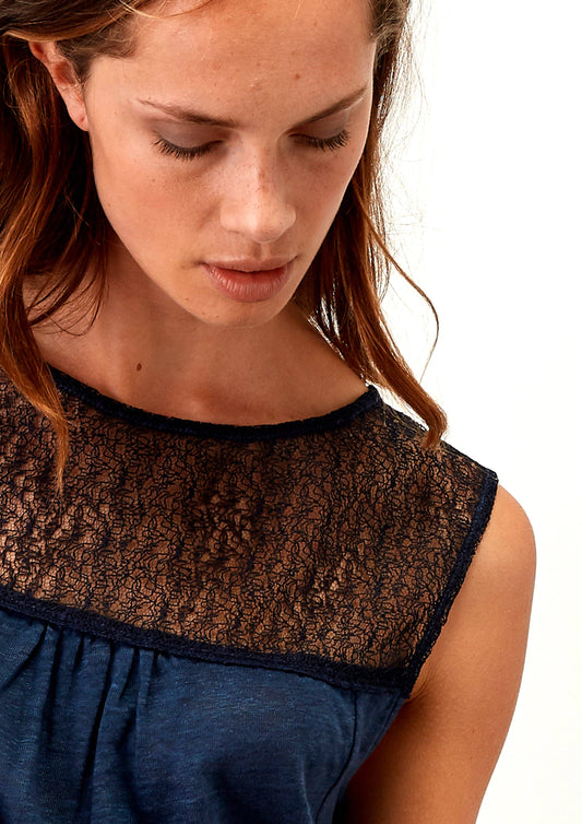 Top in lino con inserto in pizzo da donna