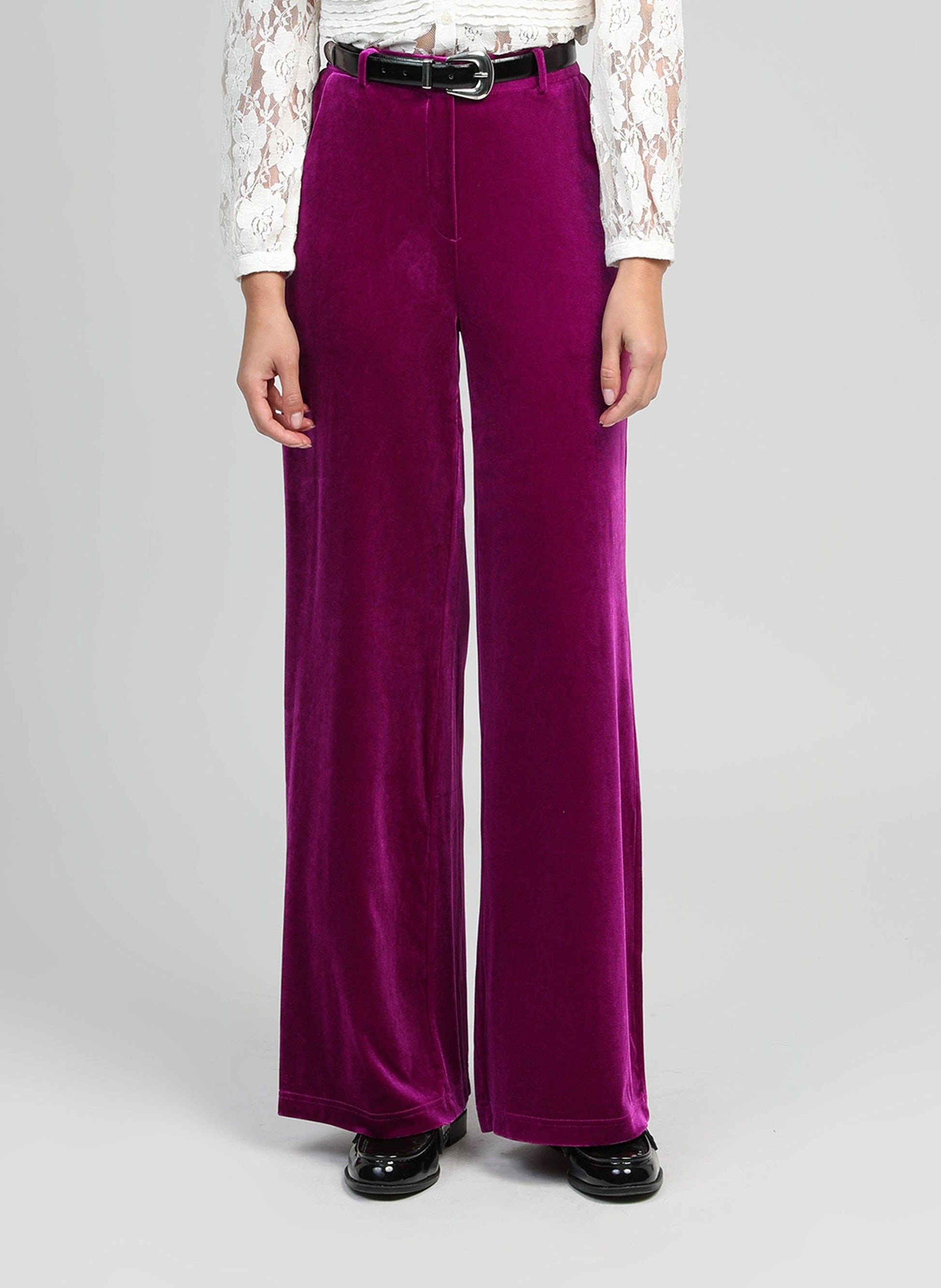 Pantaloni a zampa in velluto viola