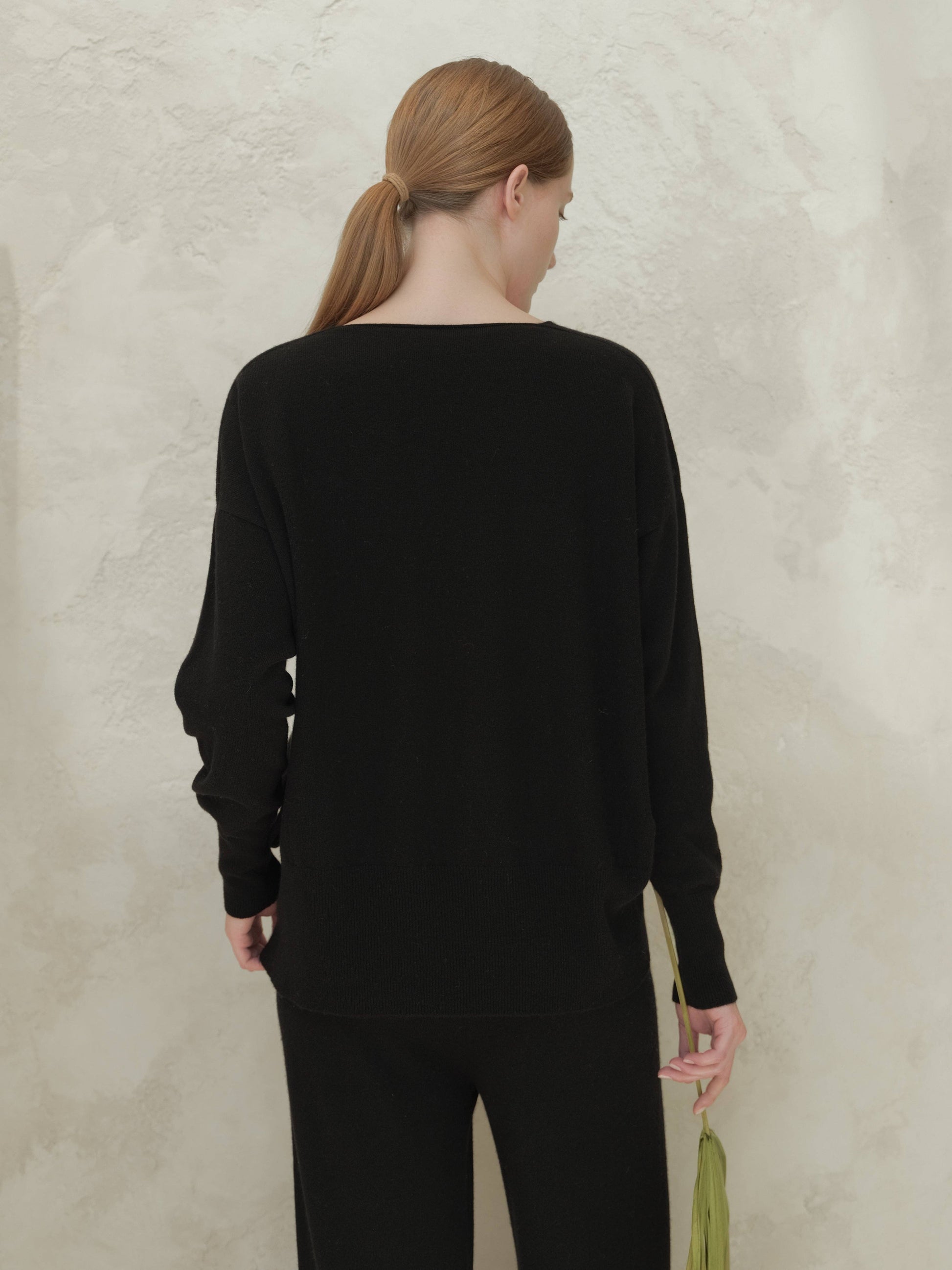Maxi maglia con scollo a V in misto cashmere