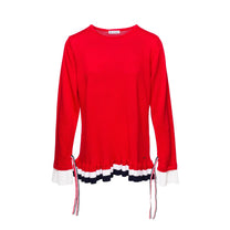 Maglione con balze e nastri a contrasto