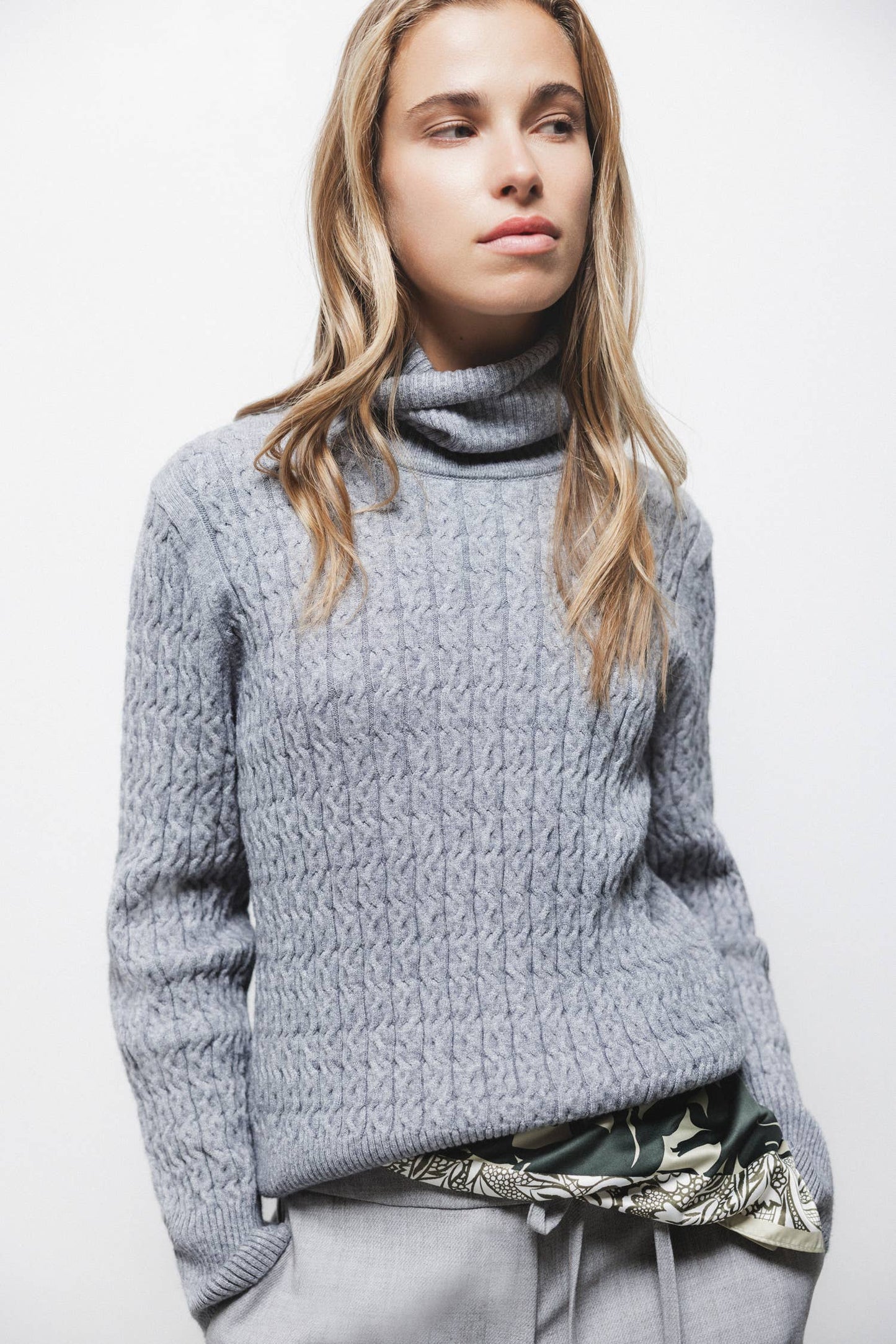 Maglione dolcevita in maglia strutturata