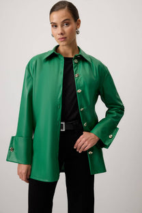 Camicia in ecopelle con polsini ampi