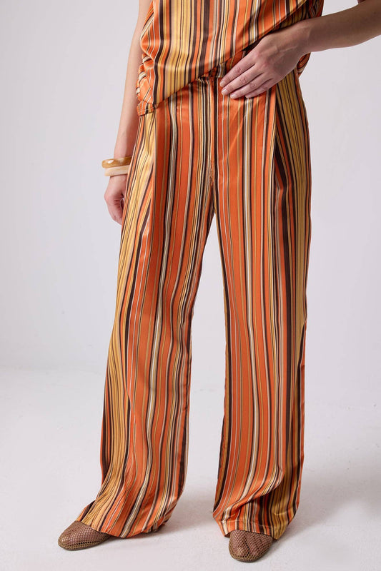 Completo rétro in raso a righe con blusa e pantaloni