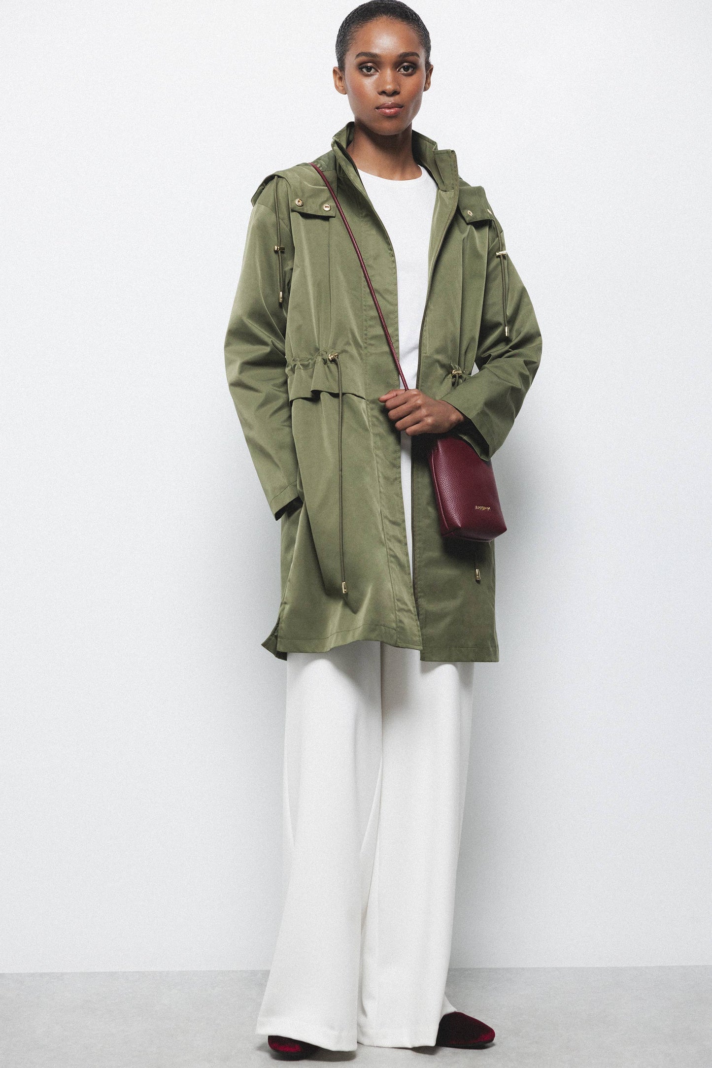 Parka semplice con cappuccio