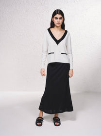 Maglione a maglia fine con scollo a V e tasche