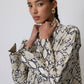 Camicia in cotone con stampa serpente e polsini larghi