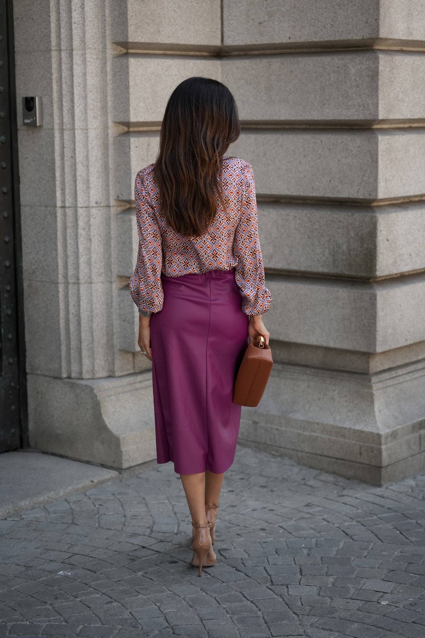 Gonna midi in ecopelle con cintura