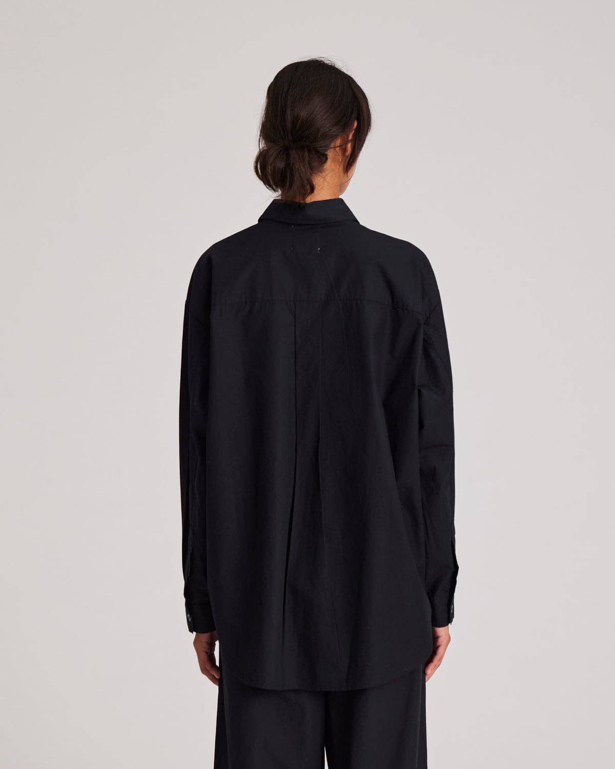 Camicia Astrid in popeline di cotone biologico nera