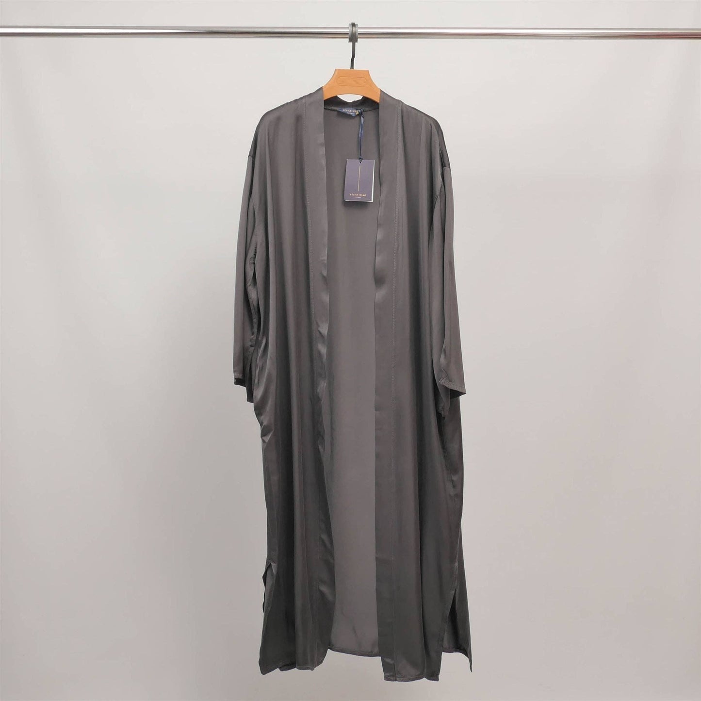 Kimono lungo fluido in raso