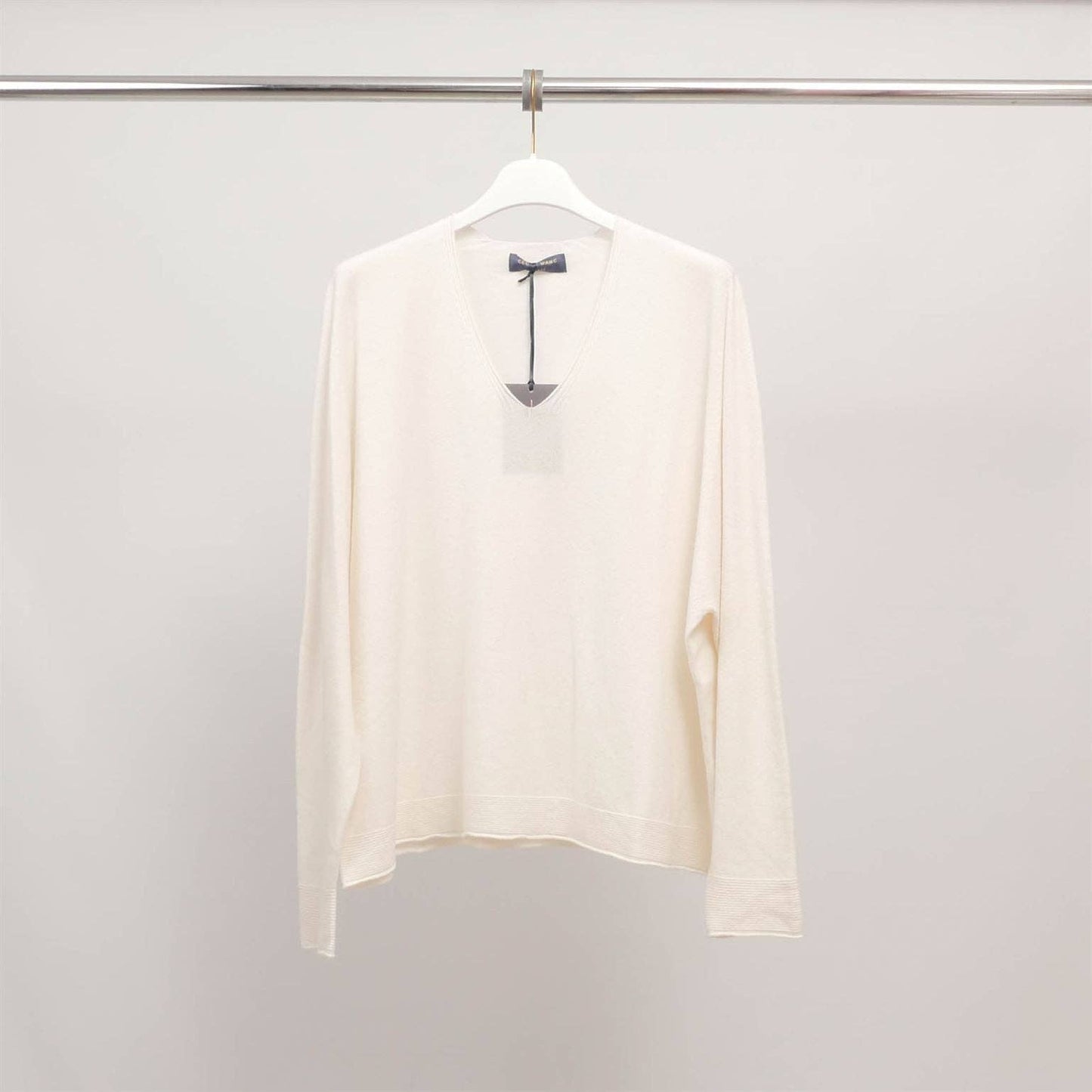 Maglione morbido e fluido con scollo a V