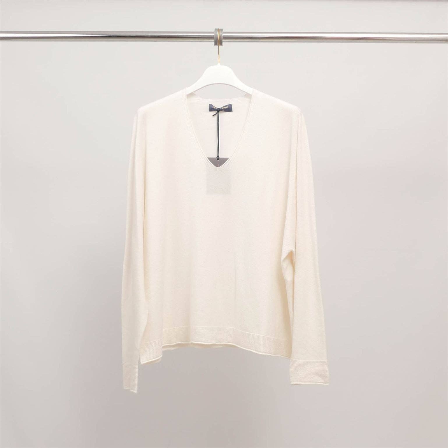 Maglione morbido e fluido con scollo a V