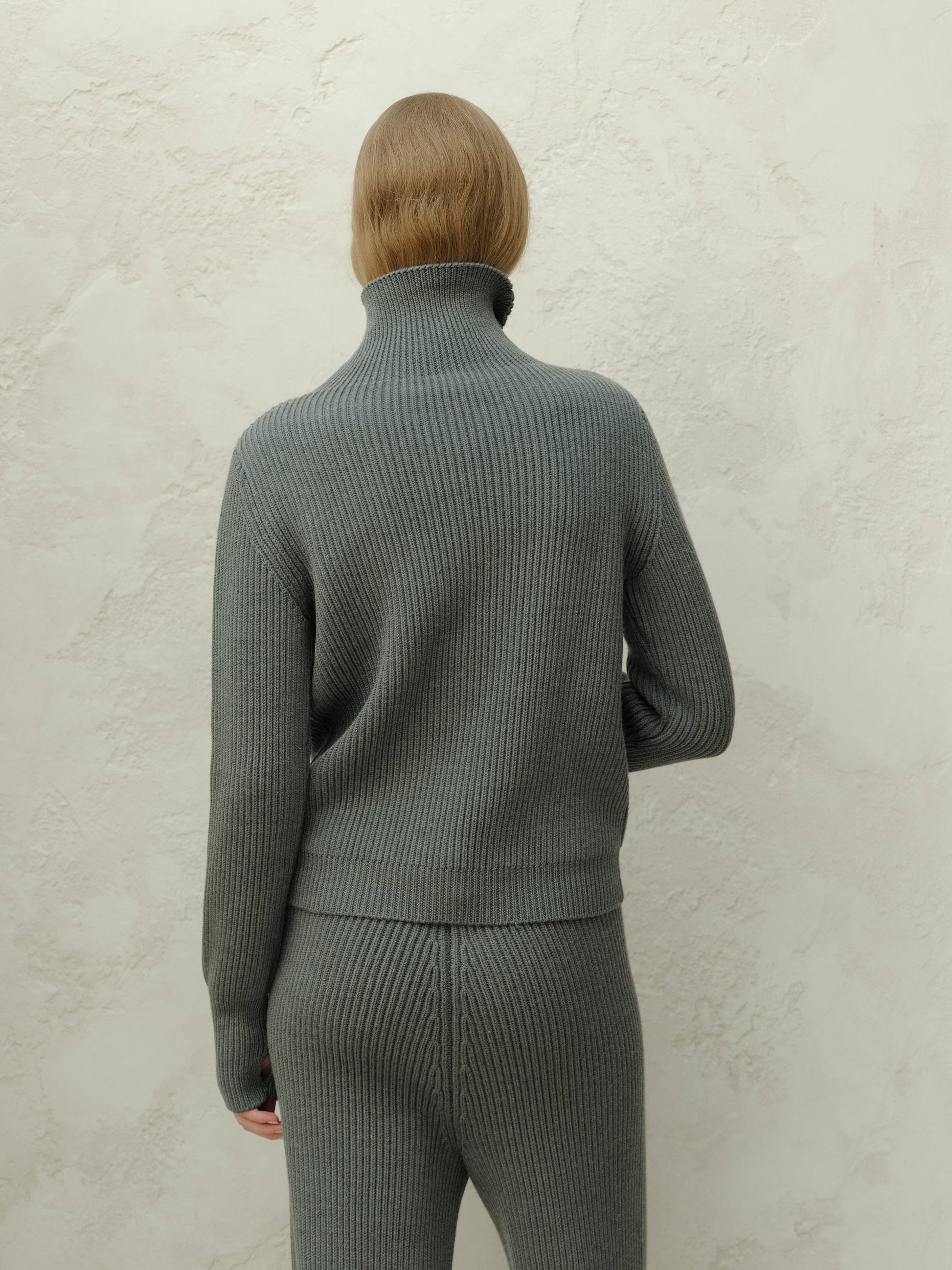 Maglione dolcevita in lana merino extrafine