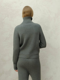 Maglione dolcevita in lana merino extrafine