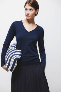 Maglione in maglia liscia con scollo a V