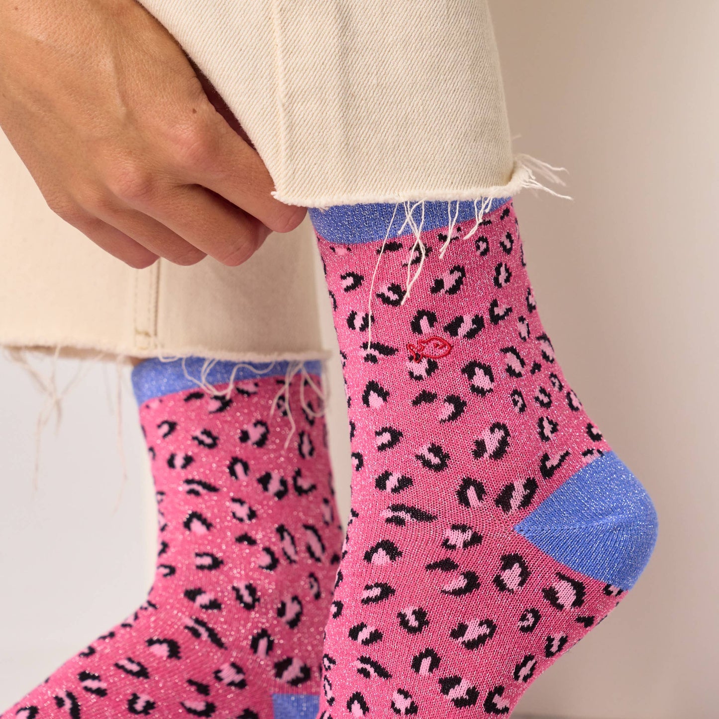 Calzini glitterati leopardati in cotone pettinato rosa e blu