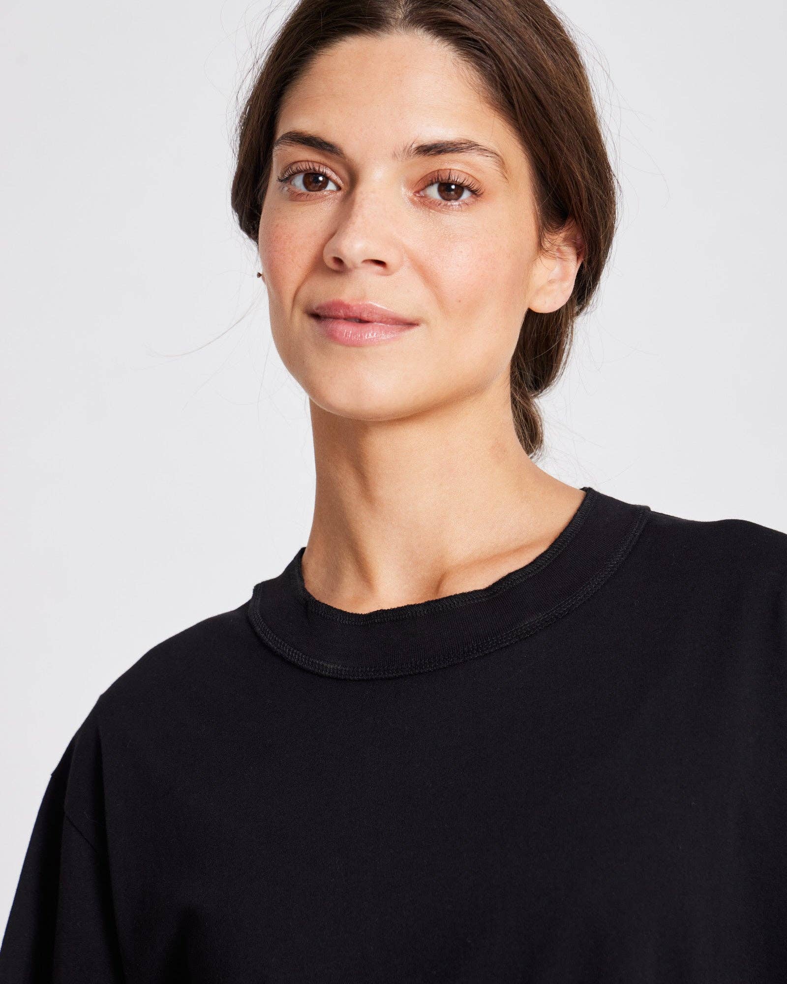 T-shirt oversize Maya in cotone biologico nera