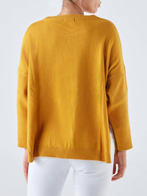 Maglione in maglia morbida con scollo tondo Nervo