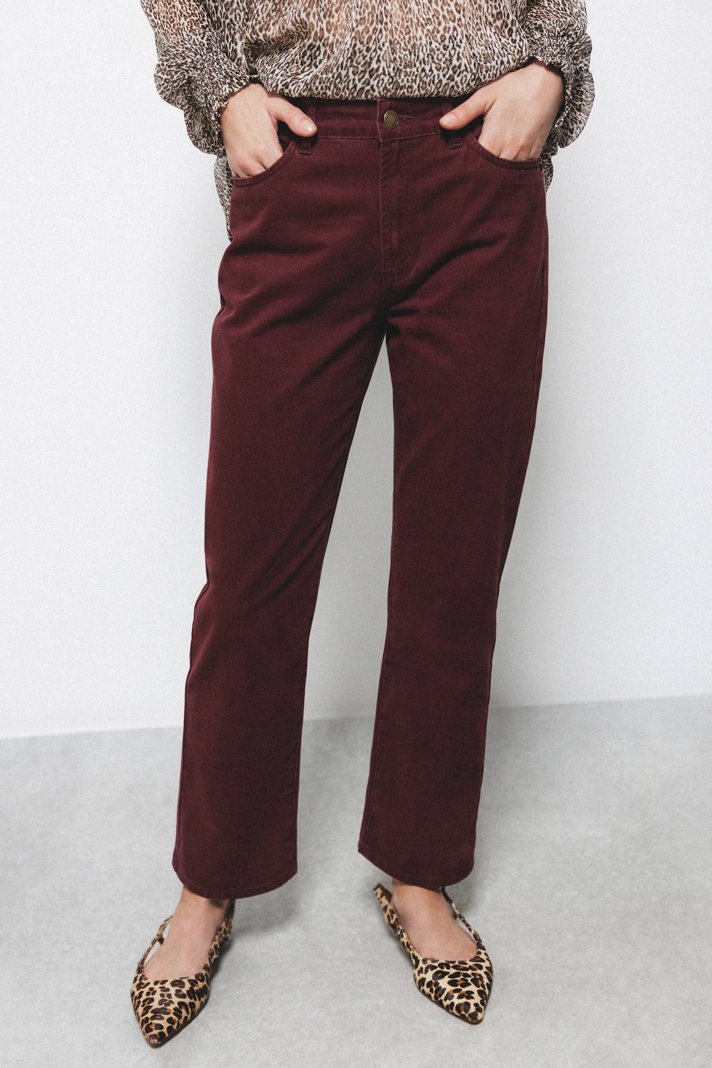 Pantaloni aderenti cinque tasche bordeaux
