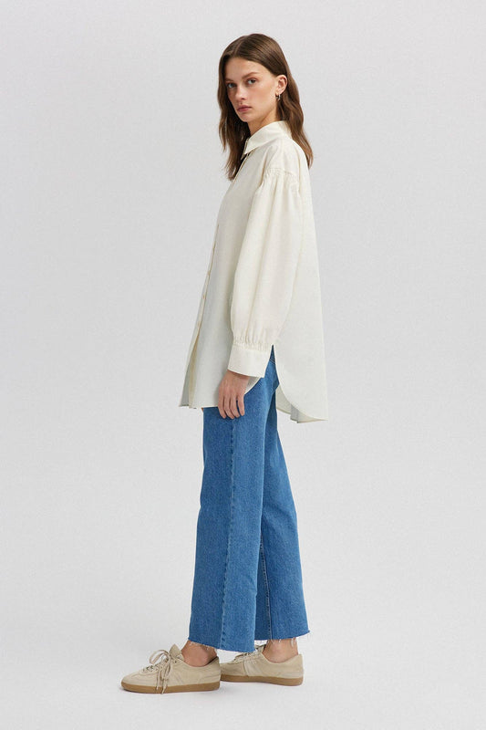 Camicia oversize beige con dettaglio manica
