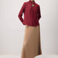 Camicetta bordeaux con spilla rosa
