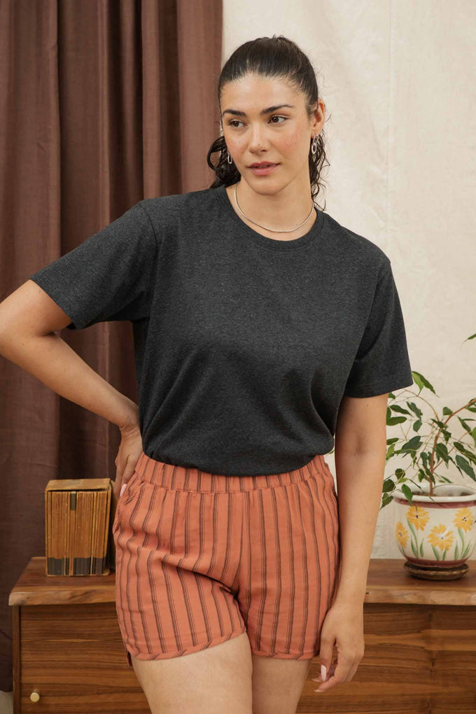 T-shirt squadrata in cotone riciclato antracite