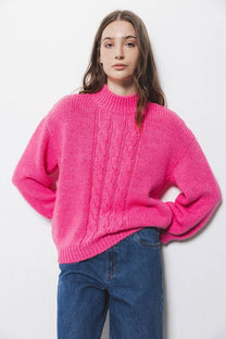 Maglione in maglia a trecce fucsia
