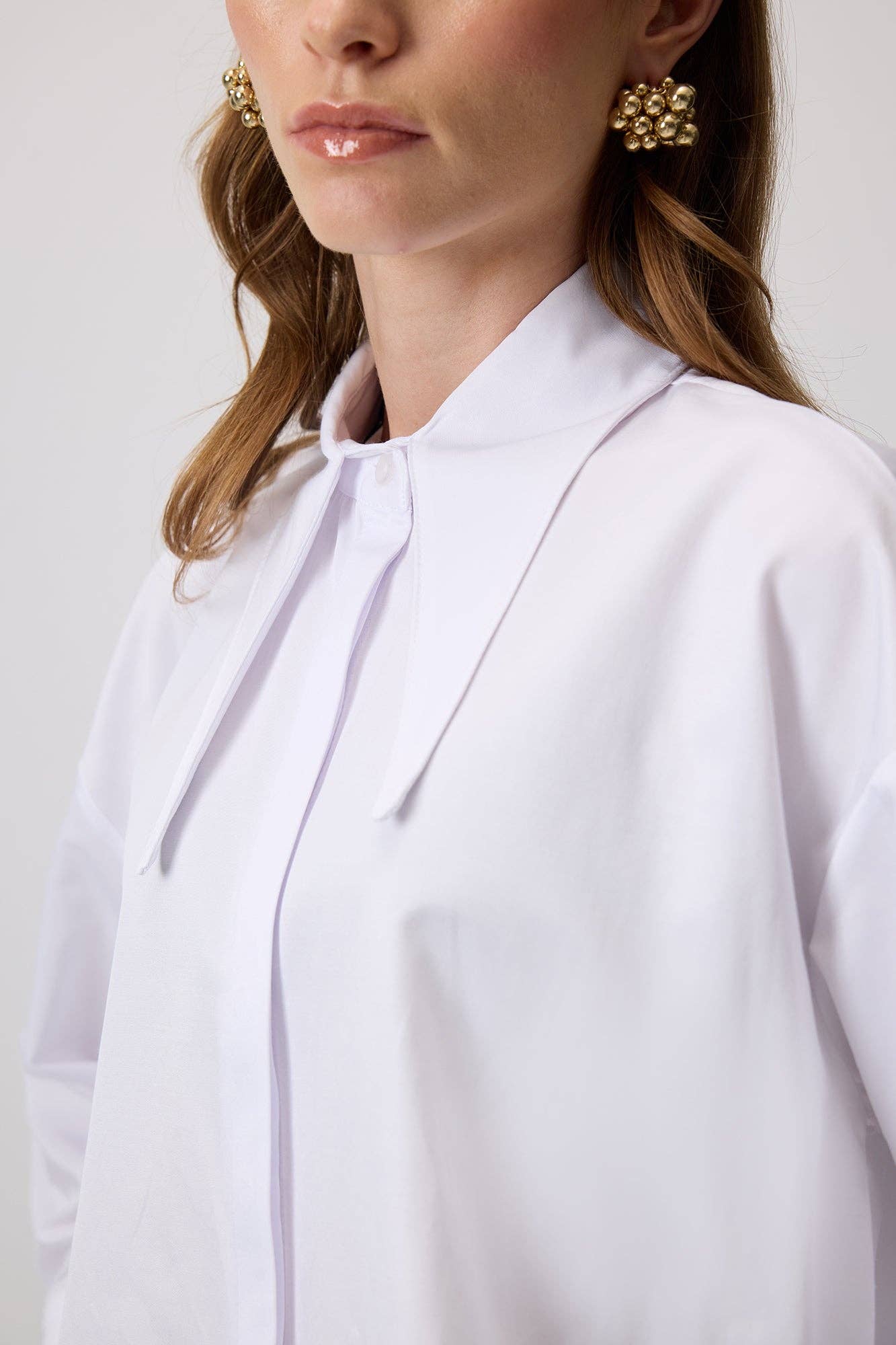 Camicia oversize in misto cotone con colletto a punta