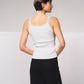 Top in maglia a coste con profili a contrasto