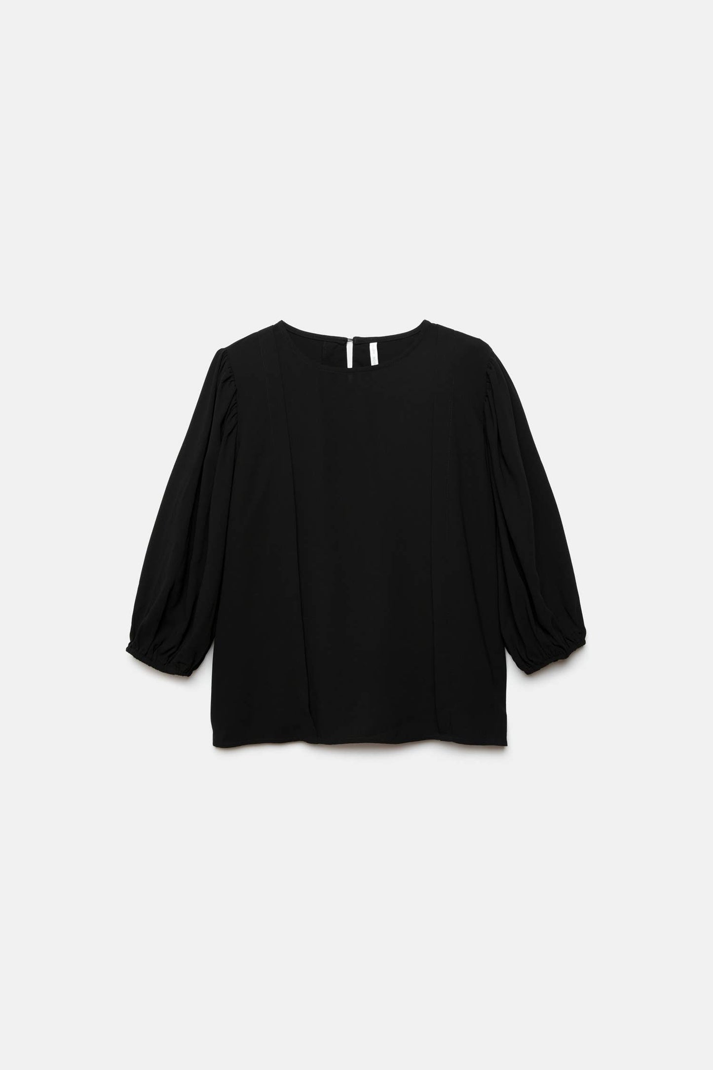 Blusa nera con pieghe e maniche a palloncino