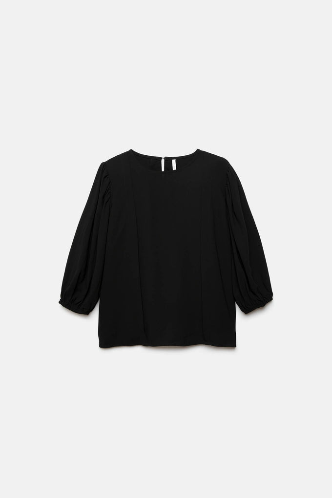 Blusa nera con pieghe e maniche a palloncino
