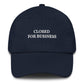 Cappellino da baseball ricamato "Closed for Business"