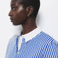 Camicia a righe blu con colletto e polsini a contrasto
